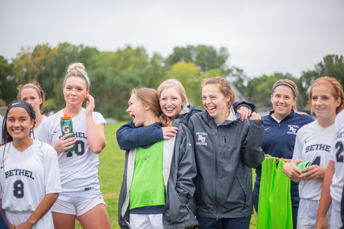 PHOTO+ESSAY%3A+Womens+Soccer+wins+a+2-1+overtime+thriller+against+St.+Olaf