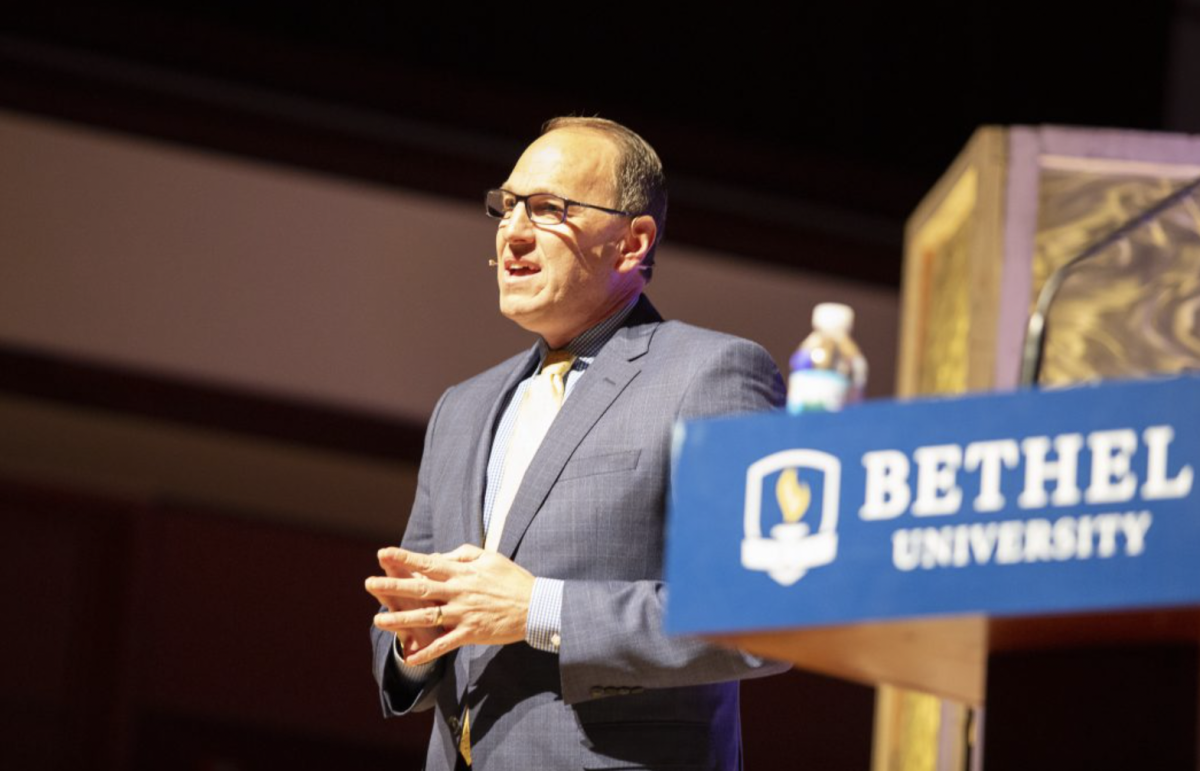 President-elect Ross Allen addresses a packed Benson Great Hall. 