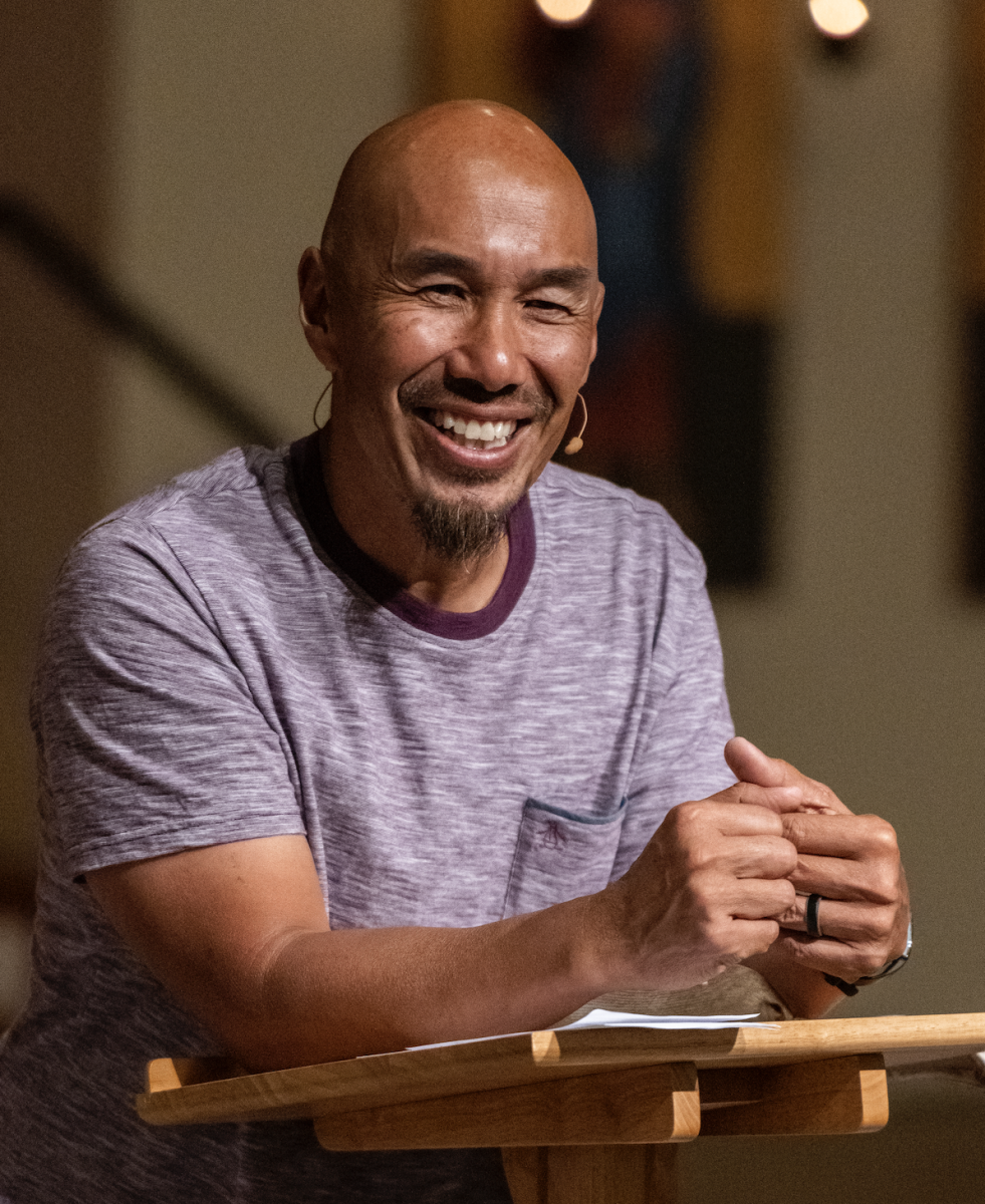 Francis Chan speaks at an event. He will be a guest Chapel speaker Oct. 20 as a part of his role as the Karlson Scholar for Bethel Seminary.